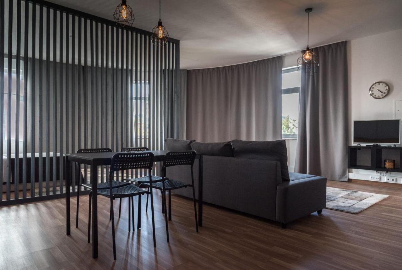 Redondo Loft Apartment *